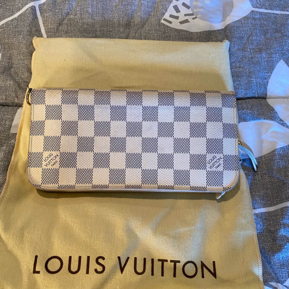 Louis Vuitton Wallet